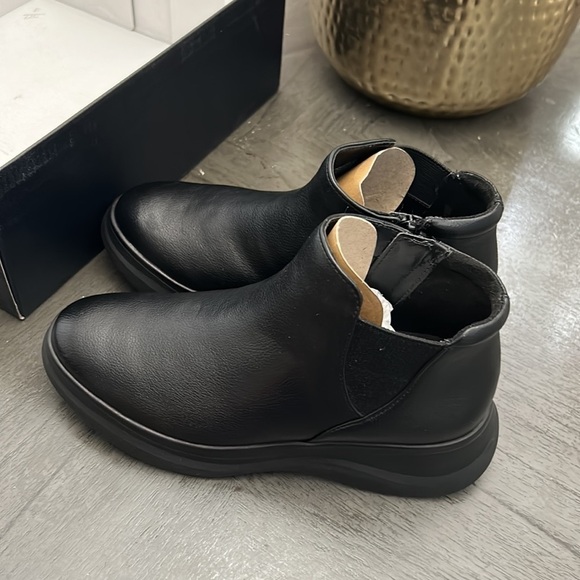 Naturalizer Women's, Genn-Swerve Bootie - Picture 6 of 9